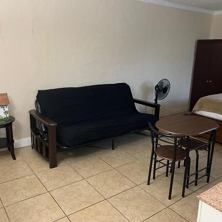 Quiet Cozy efficiency Apartamento Hollywood Exterior foto